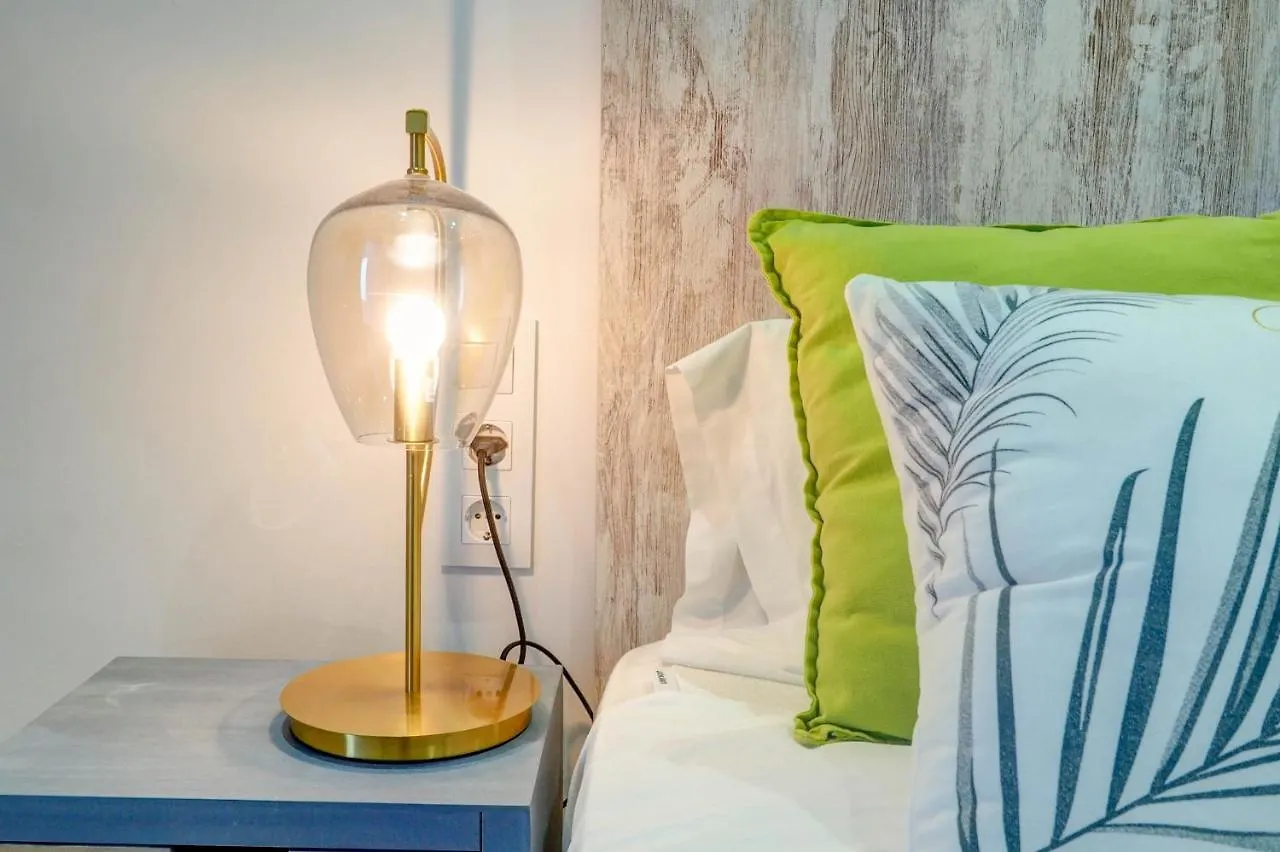 The Moonlight Seaview By Hello Homes Sitges Apartment